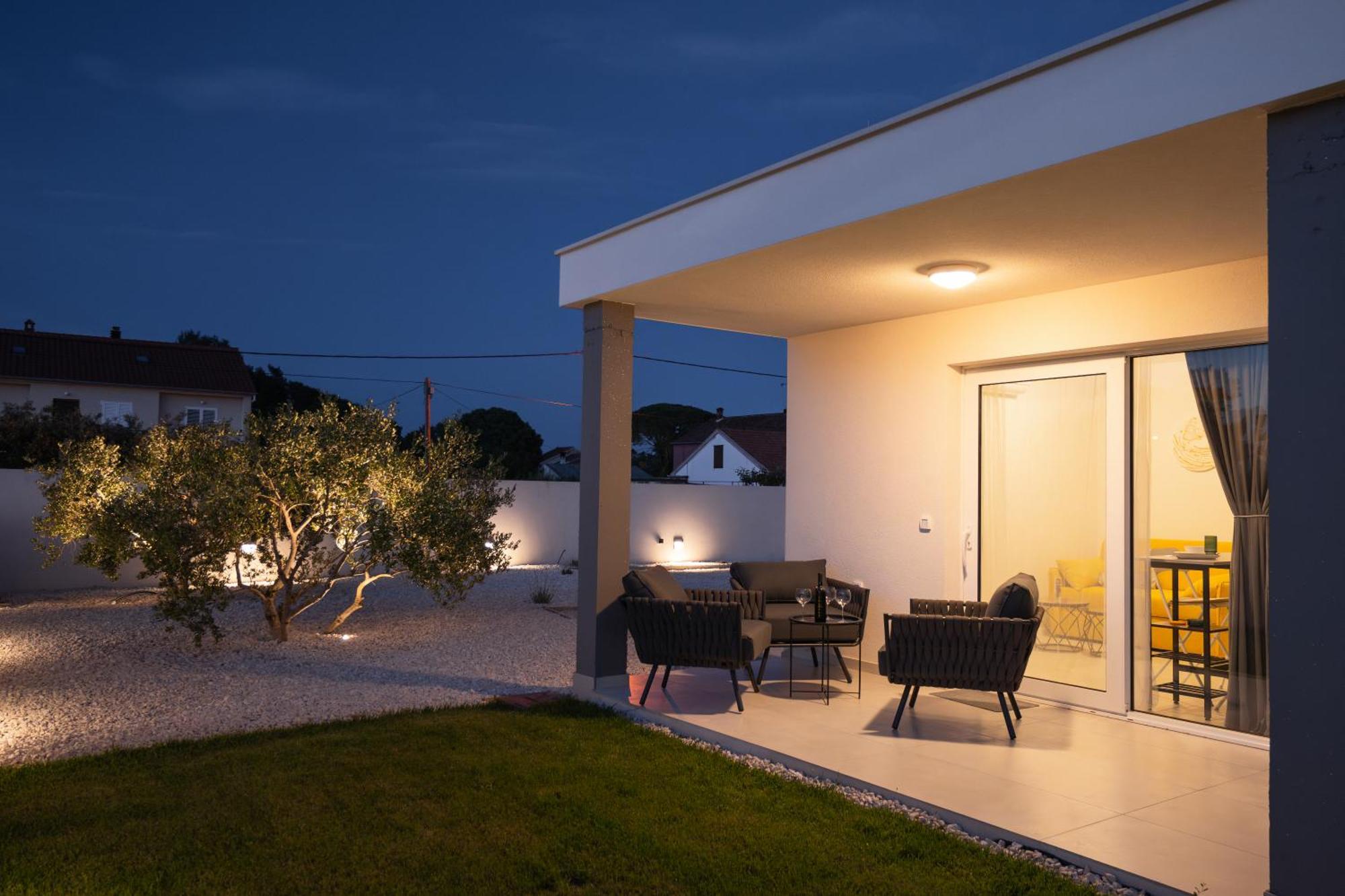 Venti With Swimming Pool And Private Parking
